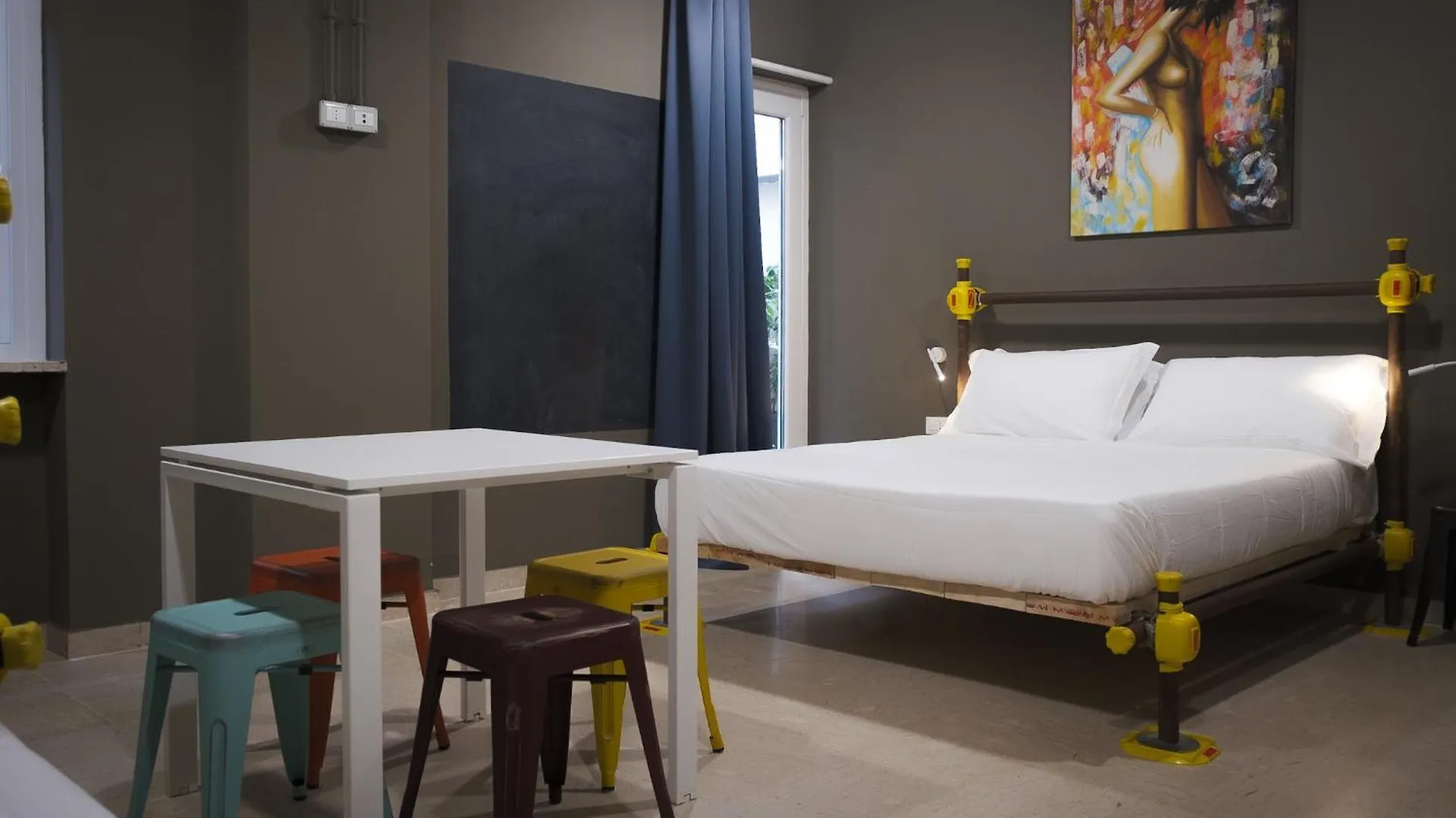 Hostelo - Luxury Hostel Palermo Italien