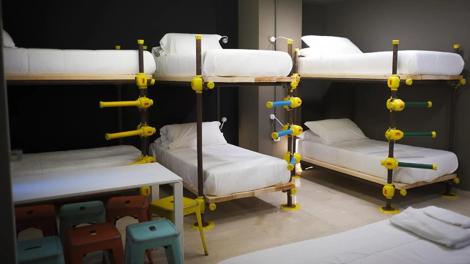 Hostelo - Luxury Hostel Палермо 0*,