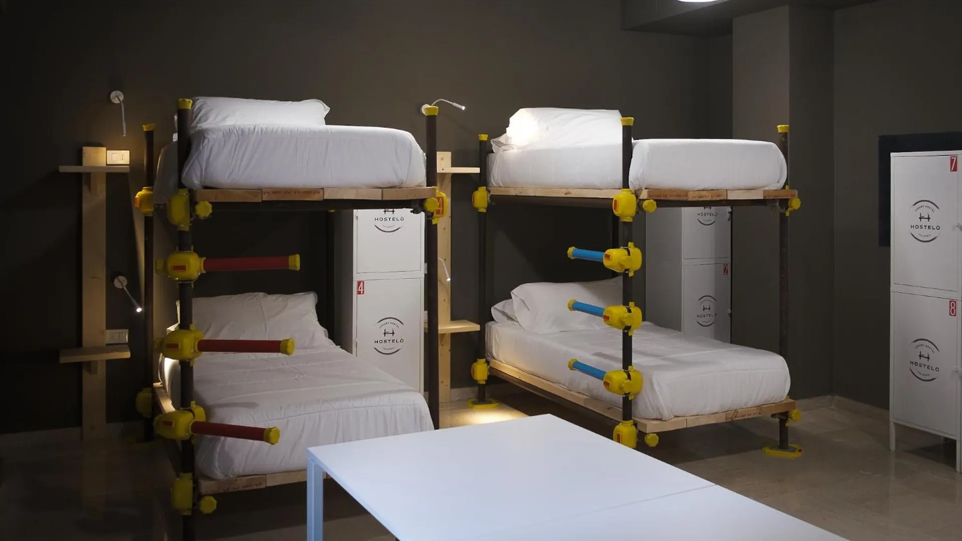 Hostelo - Luxury Hostel Палермо