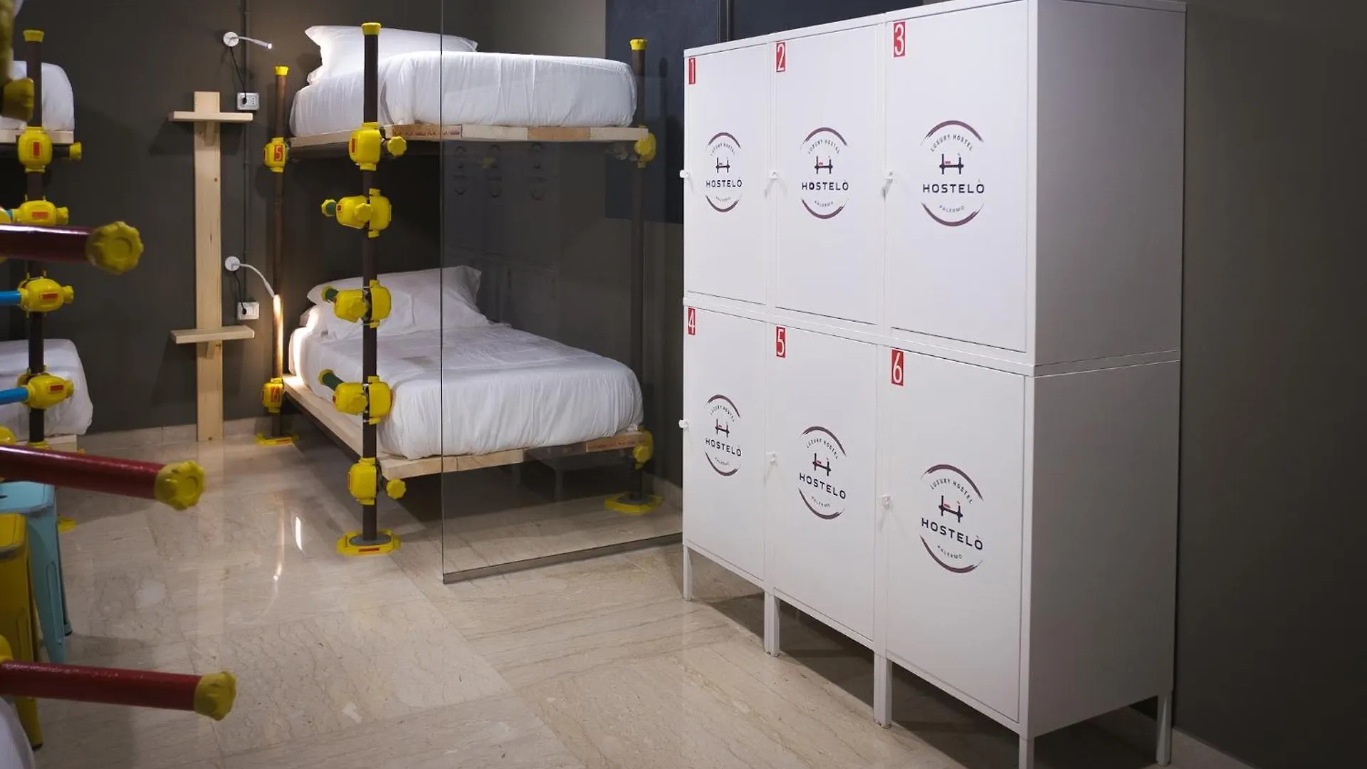 Hostelo - Luxury Hostel Палермо