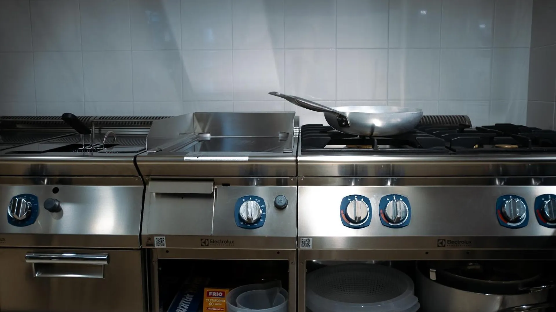 Hostelo - Luxury Hostel Палермо