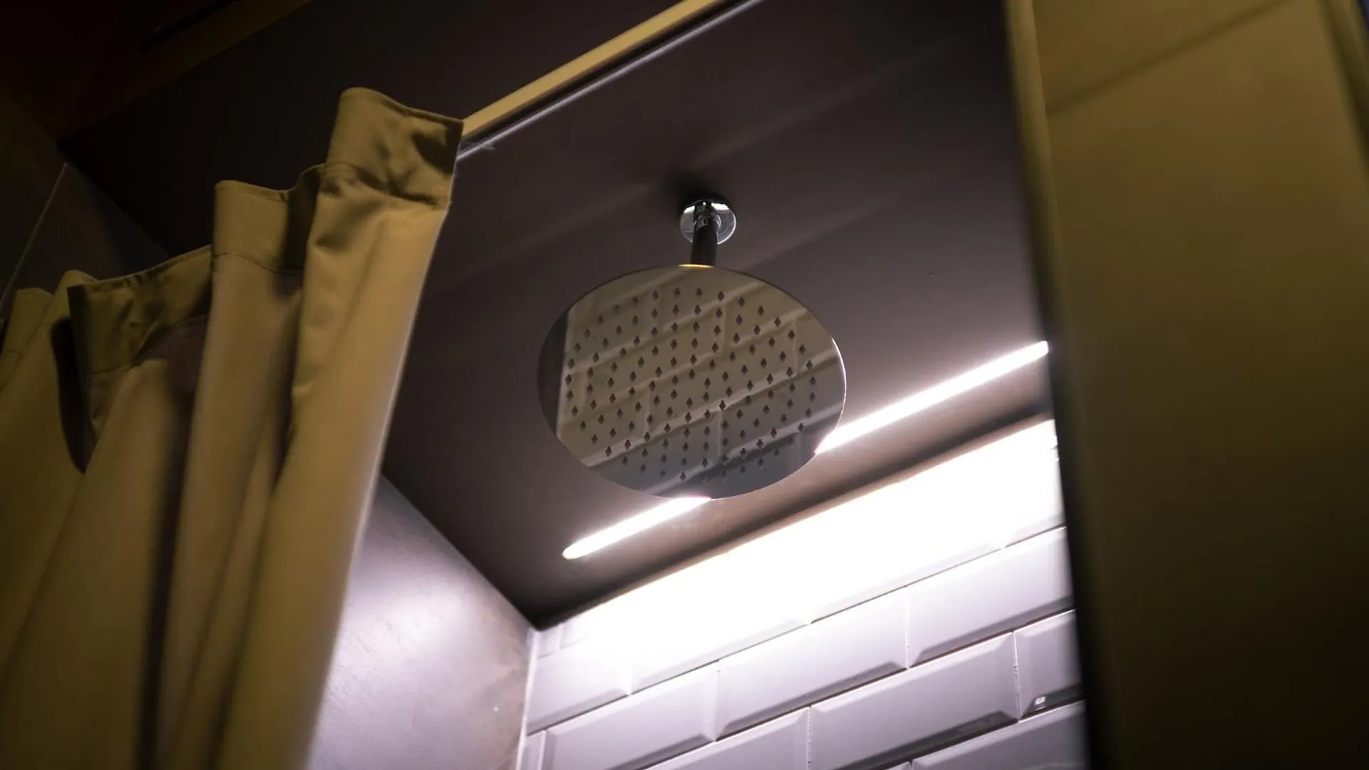Hostelo - Luxury Hostel Палермо